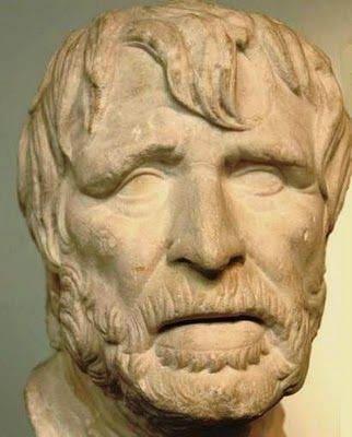 Hesíodo, fue un poeta de la Antigua Grecia. 
Su datación es en torno al año 700 a. C.